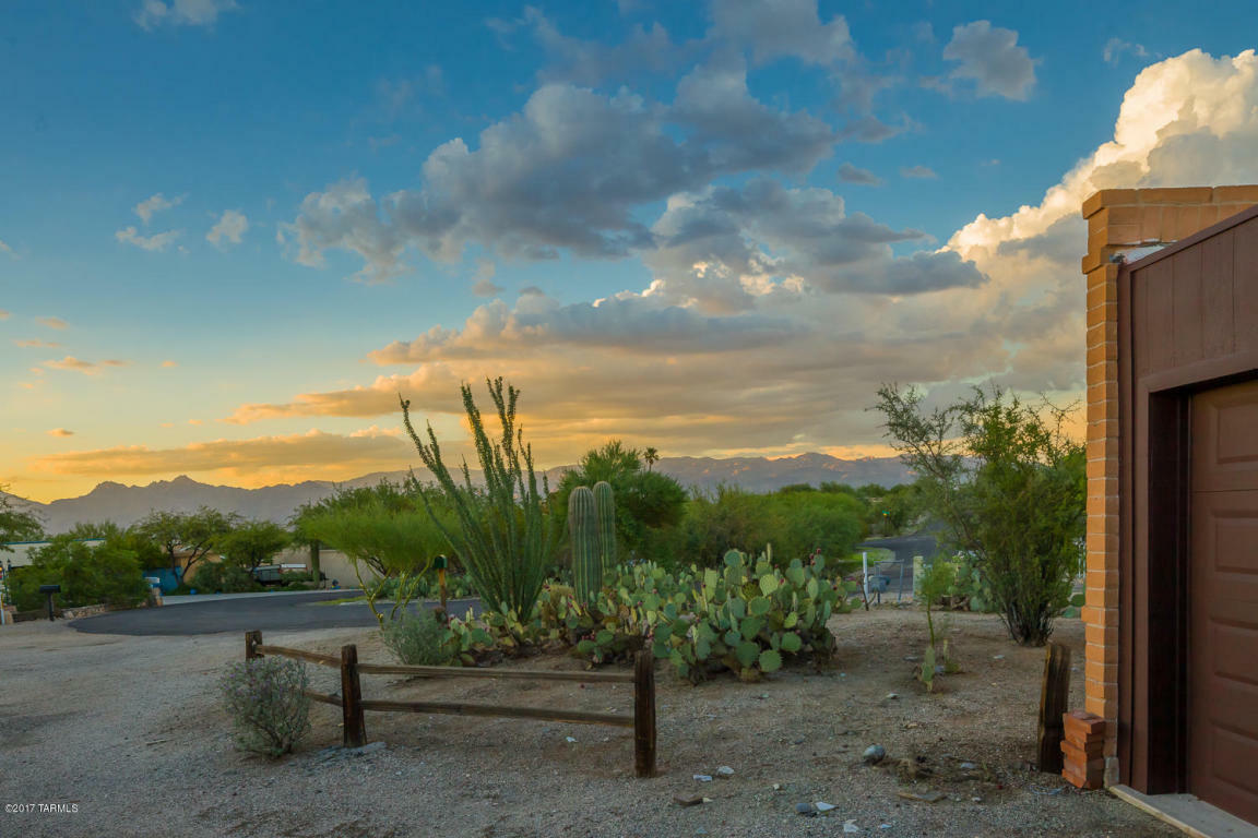 Property Photo:  1831 S Carthage Place  AZ 85748 