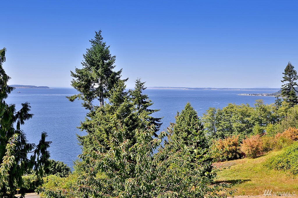 Property Photo: 349 Cardinal Wy WA 98249