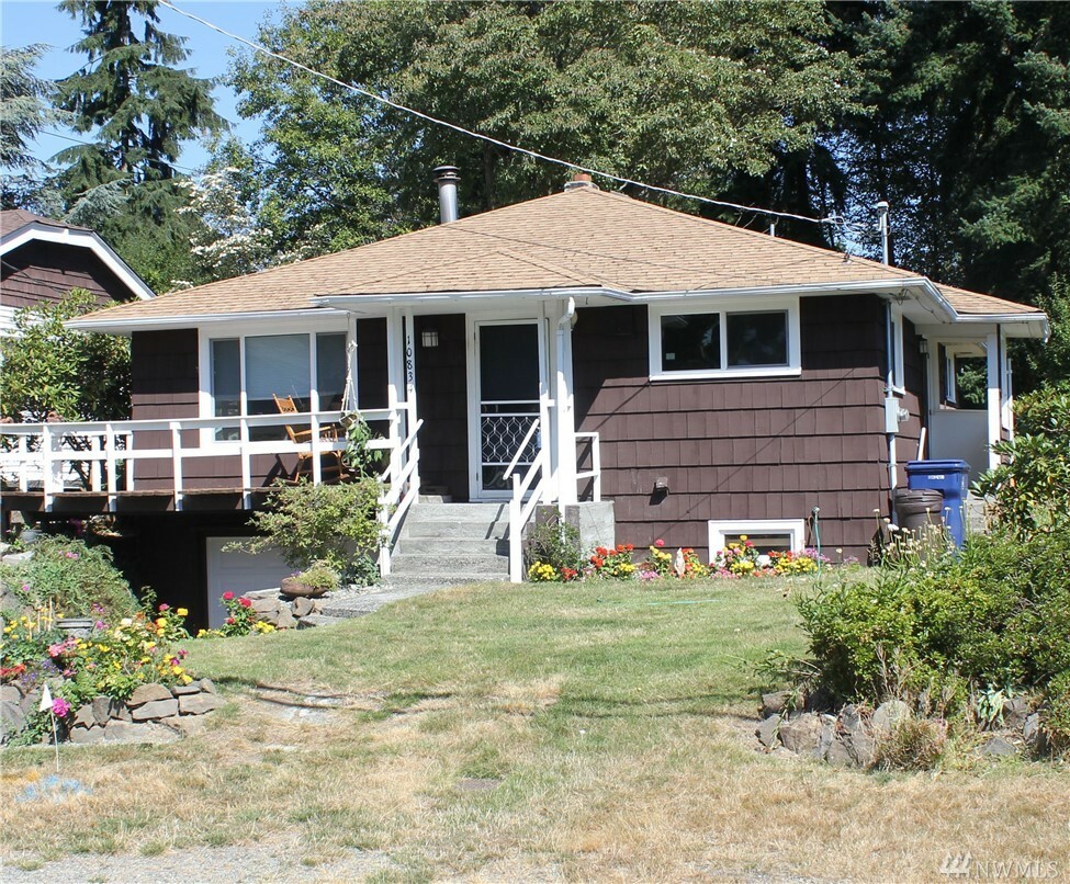 Property Photo:  10834 4th Ave S  WA 98168 