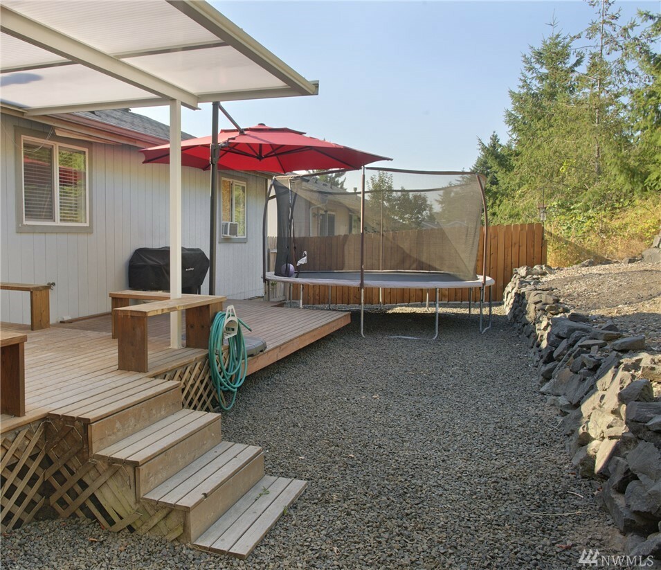 Property Photo:  1225 Daniels Ave  WA 98312 