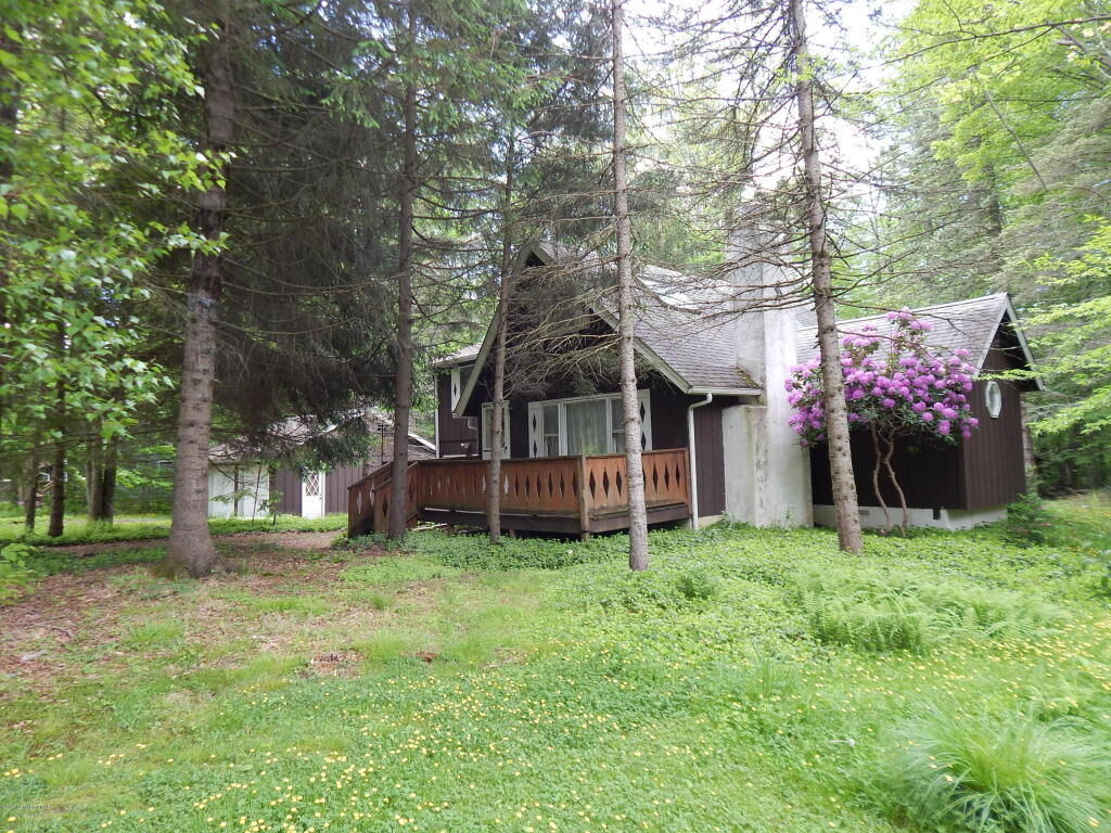 Property Photo: 5154 Cresco Drive PA 18347