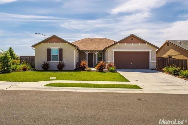 Property Photo: 1272 Tamarisk Drive CA 95648