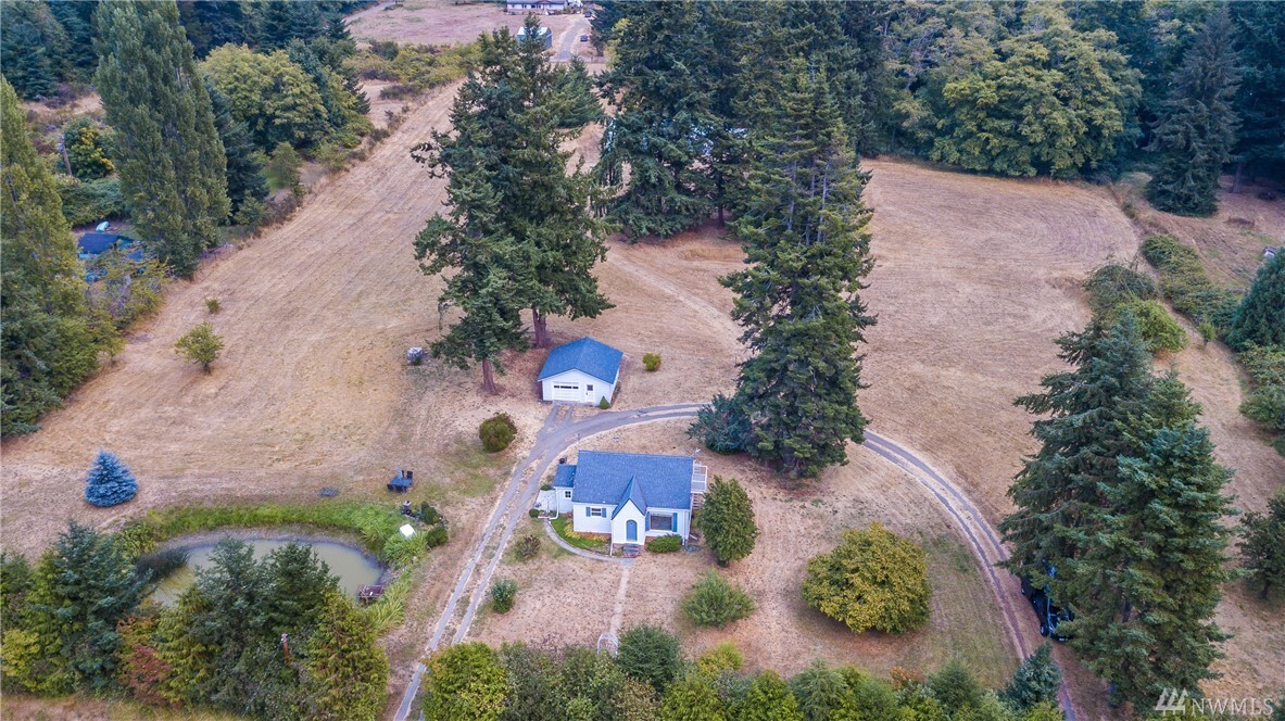 Property Photo: 3066 Taylor Rd WA 98277