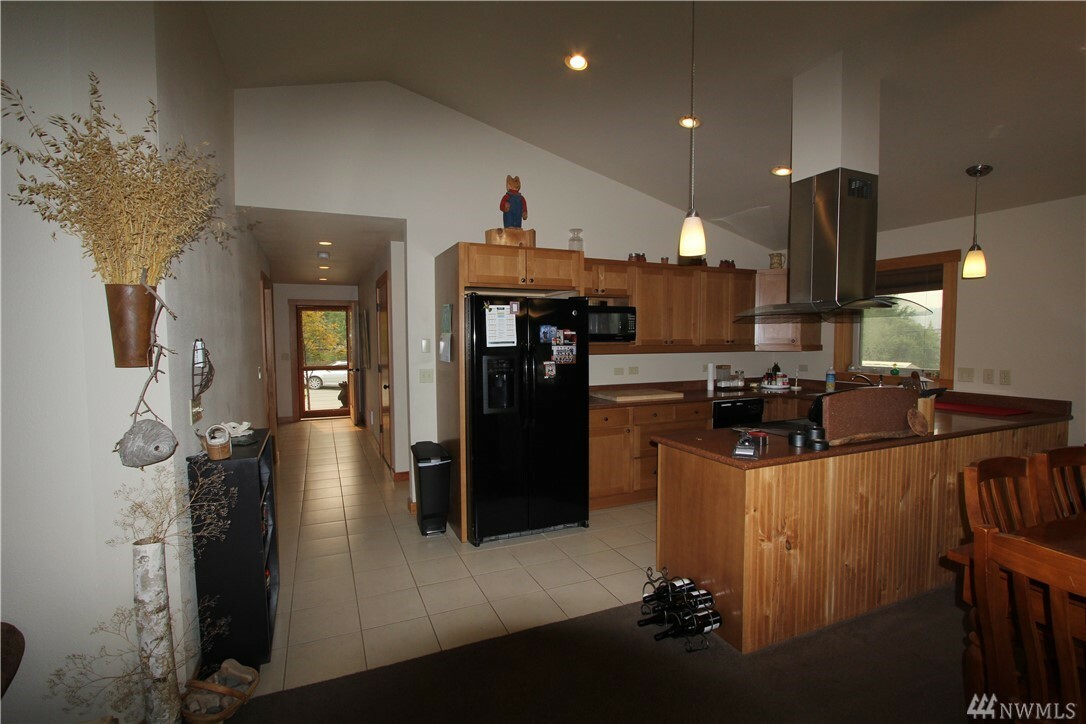 Property Photo:  308 Washington St  WA 98862 