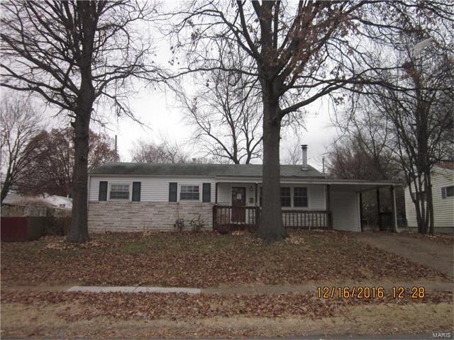 Property Photo: 1115 Penhurst Drive 63033