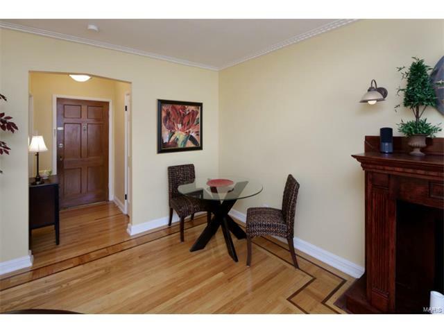 Property Photo:  7536 York Drive 2B   63105 