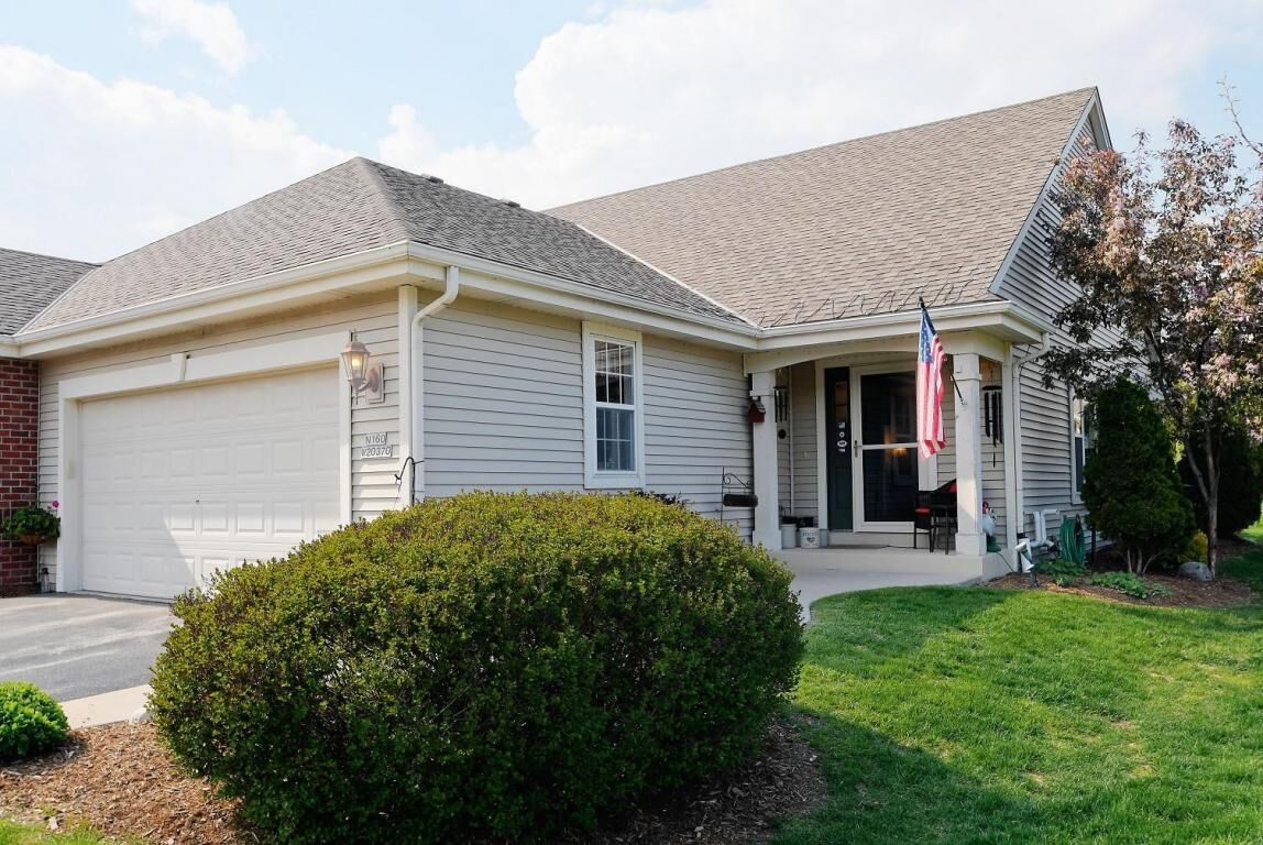 Property Photo:  N160w20370 Fox Creek Dr  WI 53037 