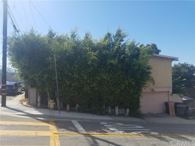 Property Photo: 1701 Blossom Lane CA 90278