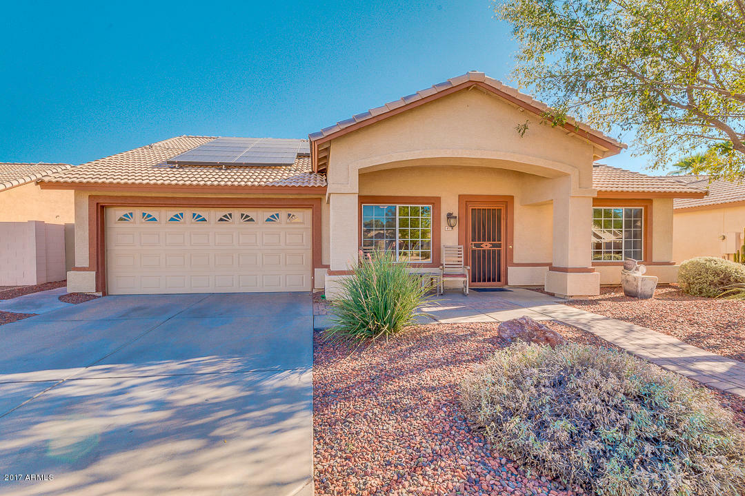 Property Photo:  813 E Cindy Street  AZ 85225 