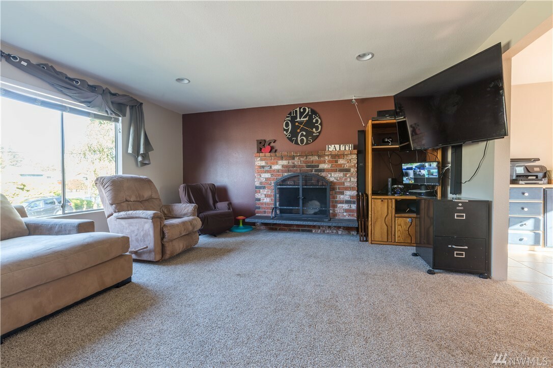 Property Photo:  5878 Azalea Lane  WA 98248 