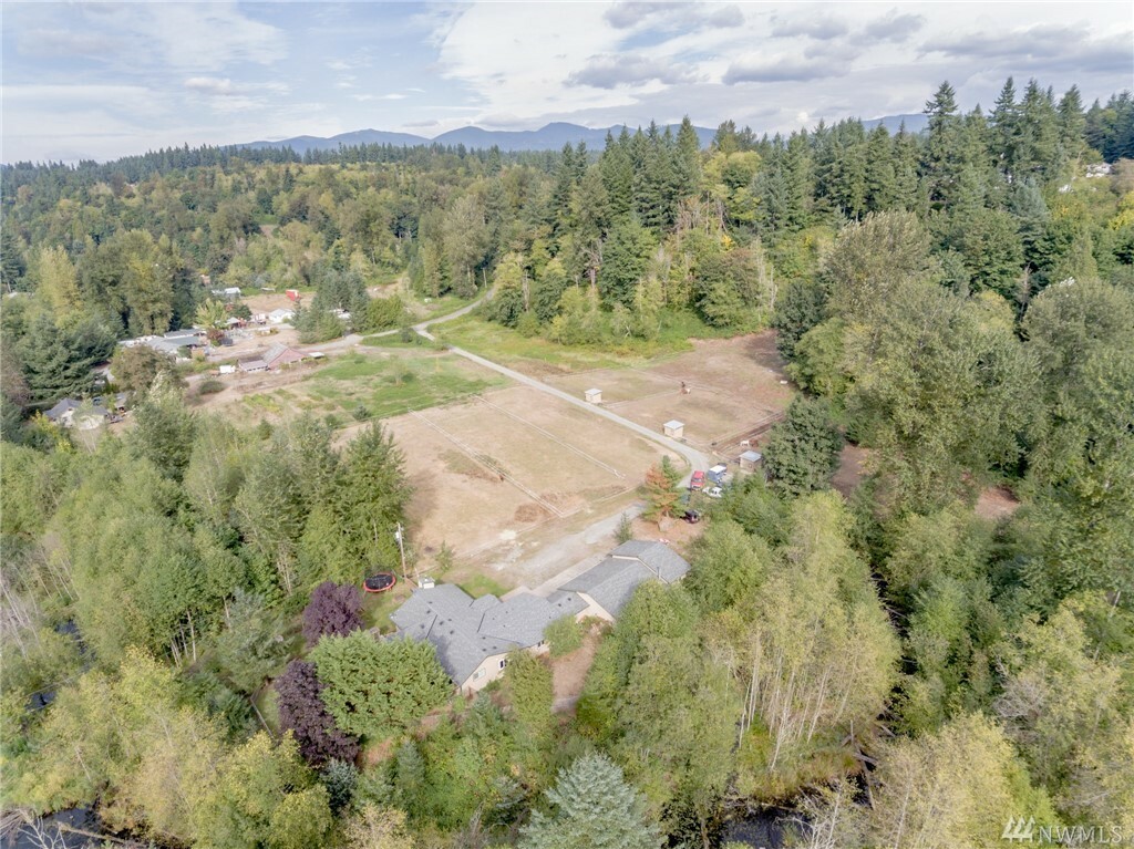 Property Photo:  22629 SE 206 St  WA 98038 