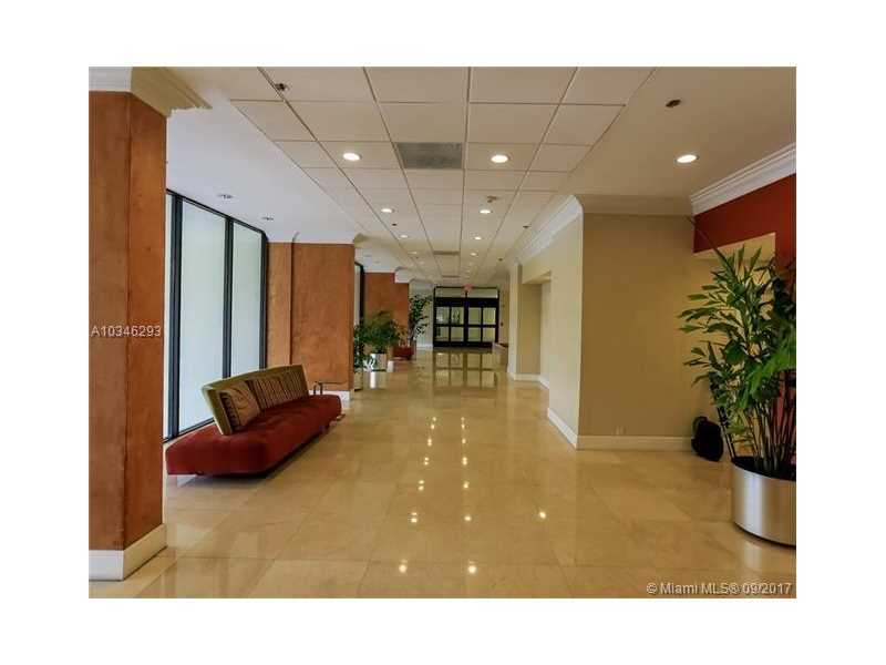 Property Photo:  1901 Brickell Ave B1404  FL 33129 