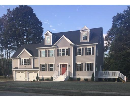 Property Photo:  4 Fox Run Drive  MA 01887 