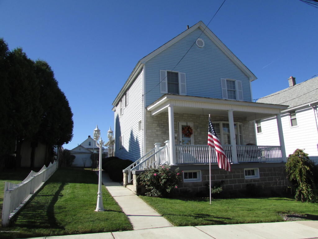 Property Photo:  1427 W Locust  PA 18504 