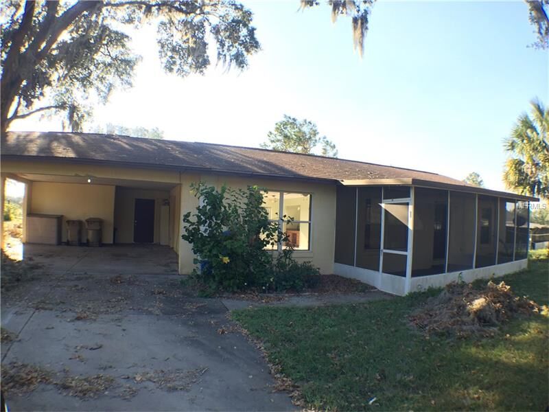 Property Photo: 27233 Walnut Avenue FL 34762