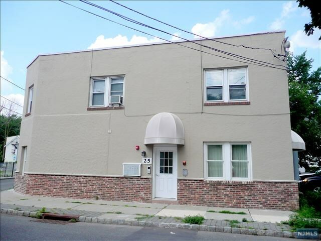 Property Photo:  25 W Hamilton Ave C  NJ 07631 