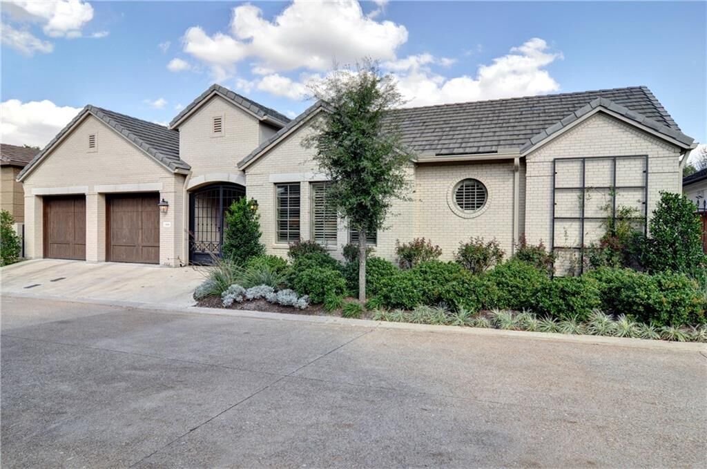 Property Photo:  1909 Westover Square  TX 76107 