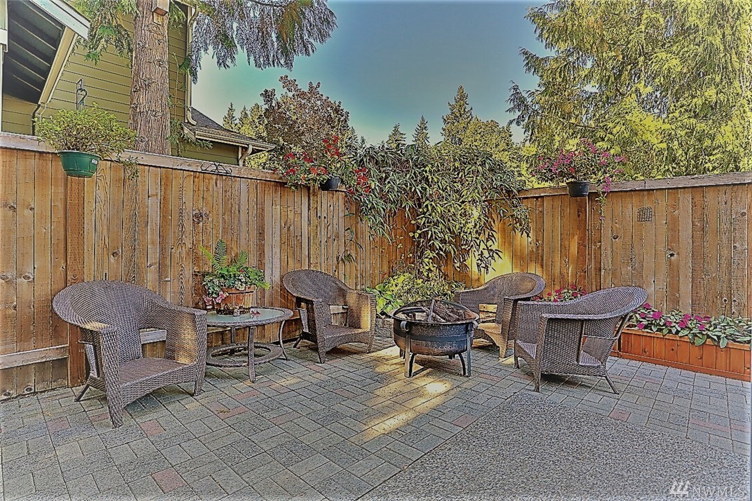 Property Photo: 20416 11th Ave W WA 98036