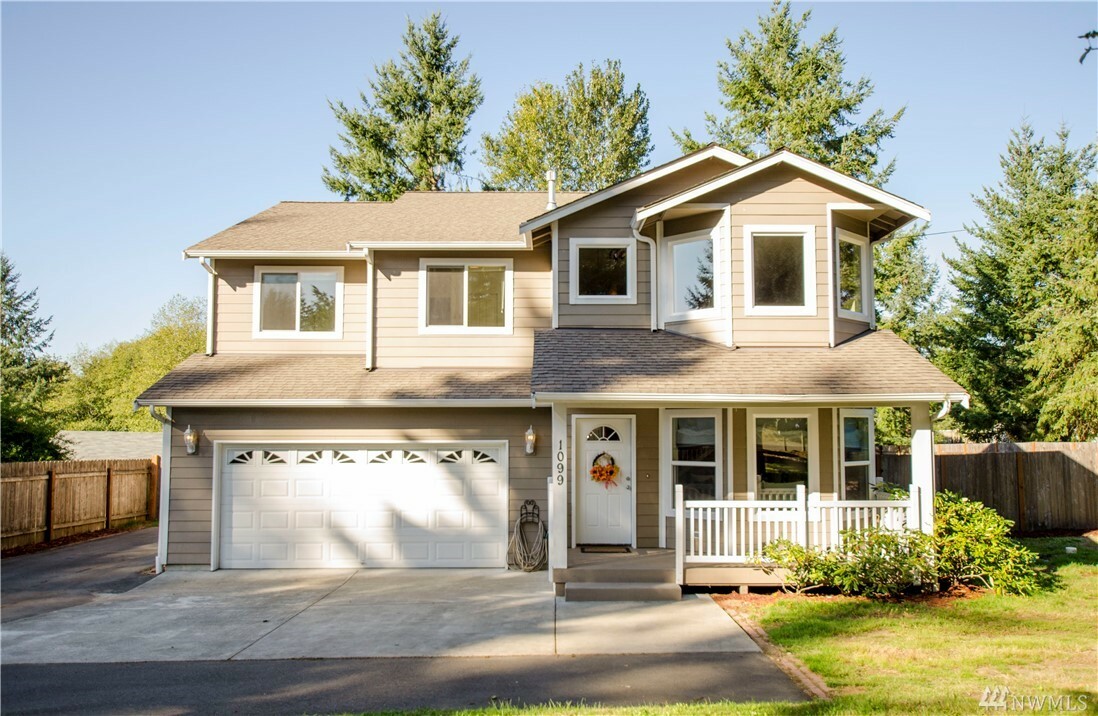 Property Photo:  1099 SE Salmonberry Rd  WA 98366 