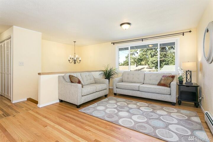 Property Photo:  1902 192nd Pl SW  WA 98036 