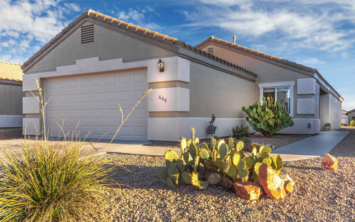 Property Photo: 609 S Amante Drive AZ 86325