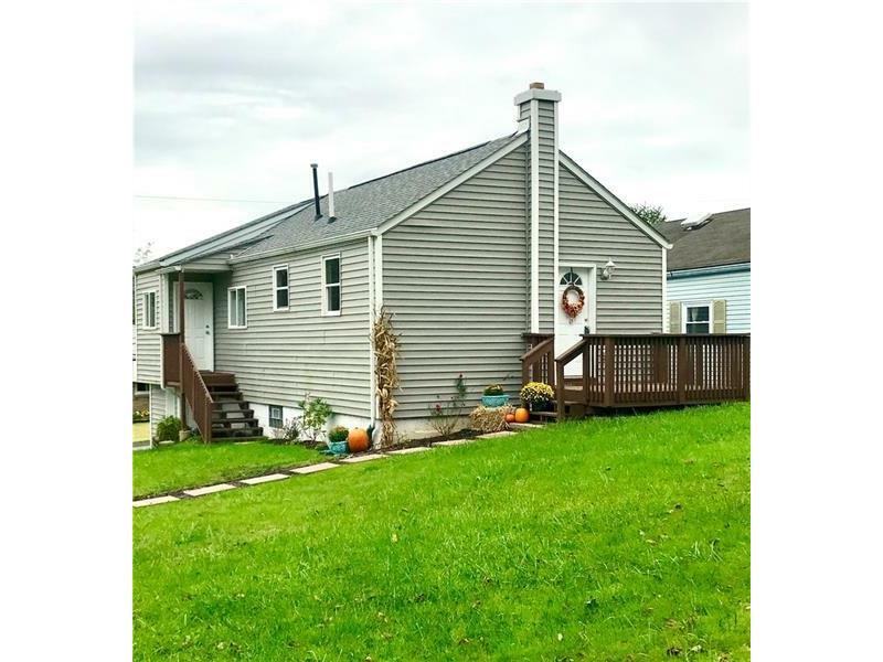 Property Photo: 2420 Fritchie St PA 15133