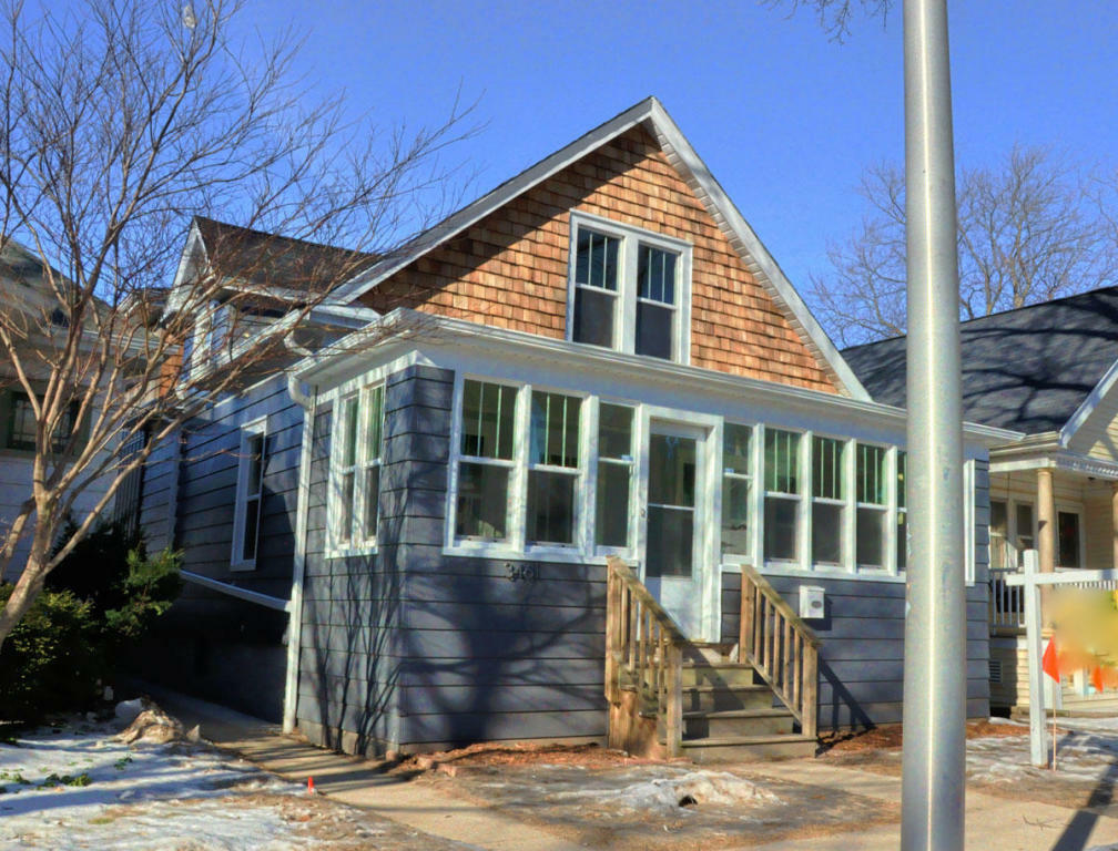 Property Photo:  3461 S New York Ave  WI 53207-3731 