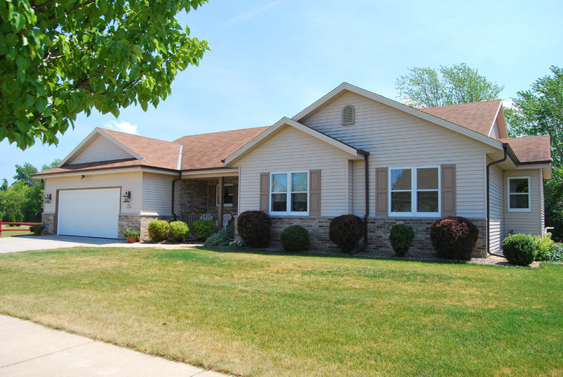 Property Photo: N65w7295 Cleveland St WI 53012