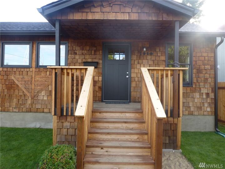 Property Photo: 1919 N Madison St WA 98406