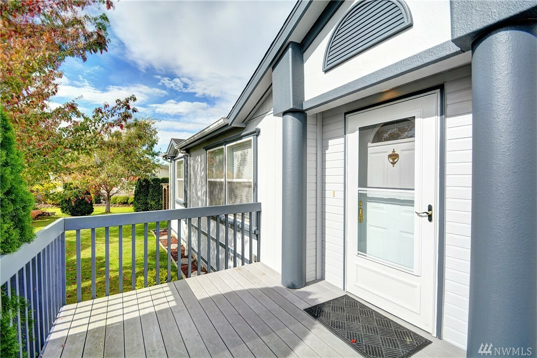 Property Photo:  14727 43rd Ave NE 70  WA 98271 