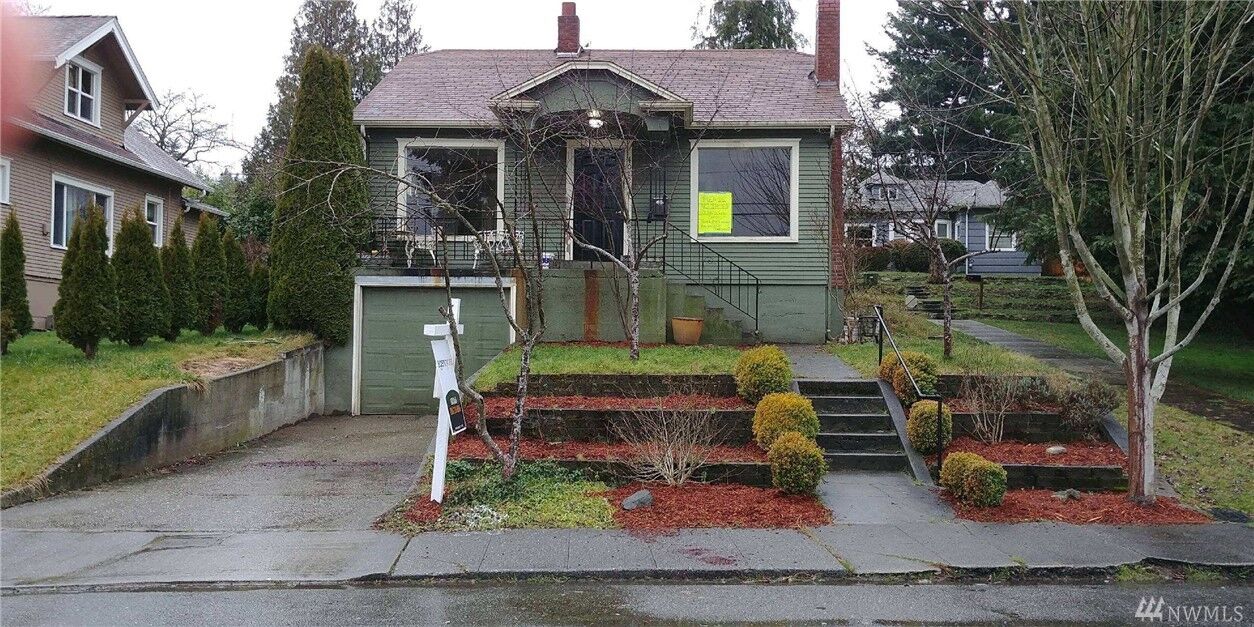 Property Photo: 4012 High St WA 98201