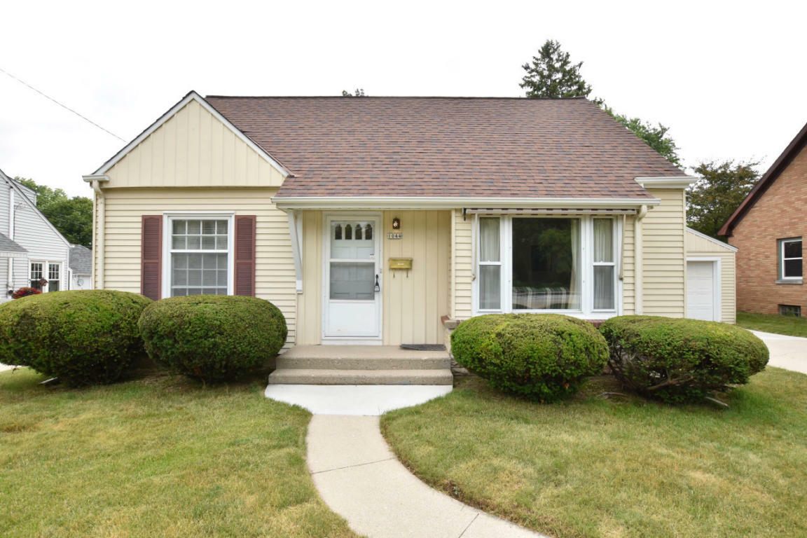 Property Photo: 1044 7th Ave WI 53024