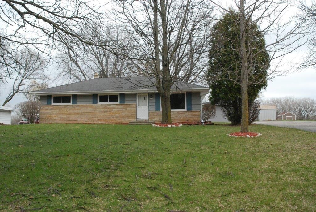 Property Photo:  7072 N Lannon Rd  WI 53046 