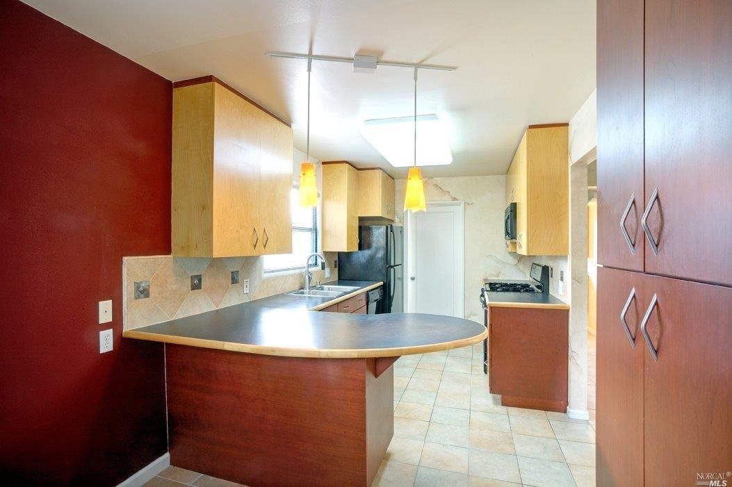 Property Photo:  11 11A, 15 Valencia Avenue  CA 94901 