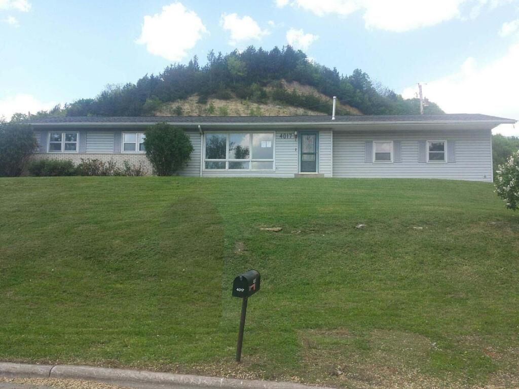 Property Photo:  4017 Robil Ct N  WI 54601 