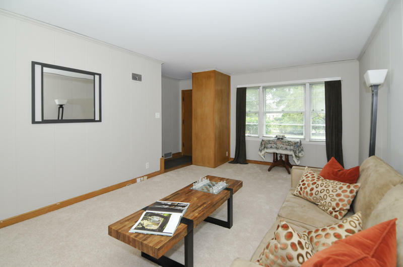 Property Photo:  4846 N Shoreland Ave  WI 53217 