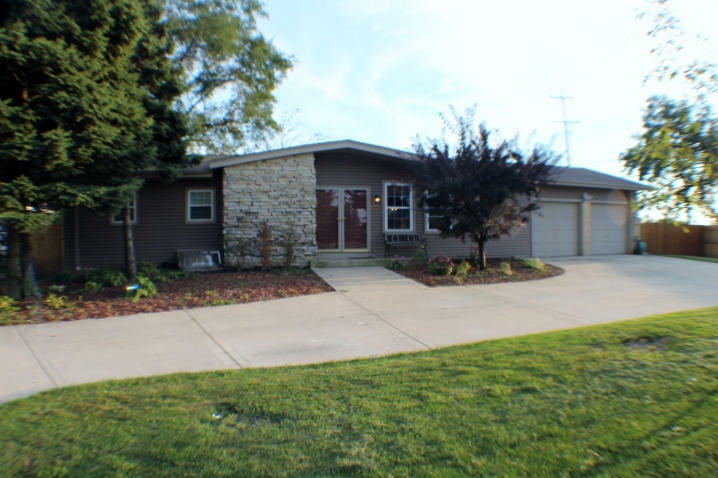 Property Photo: 1621 Walter Ave WI 53403