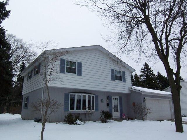 Property Photo: N91w6264 Lynnwood Ln WI 53012-1331