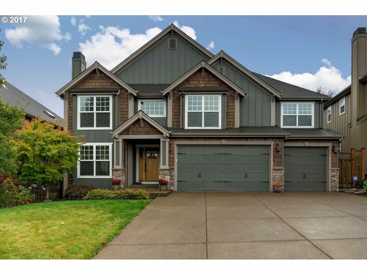 Property Photo: 3736 Illahe Hill Rds OR 97302