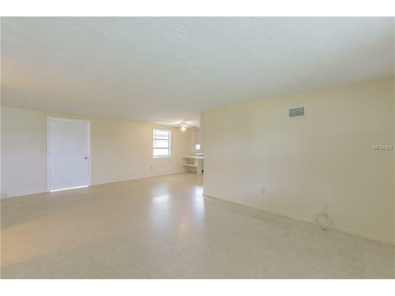 Property Photo:  3818 Sablewood Drive  FL 34691 