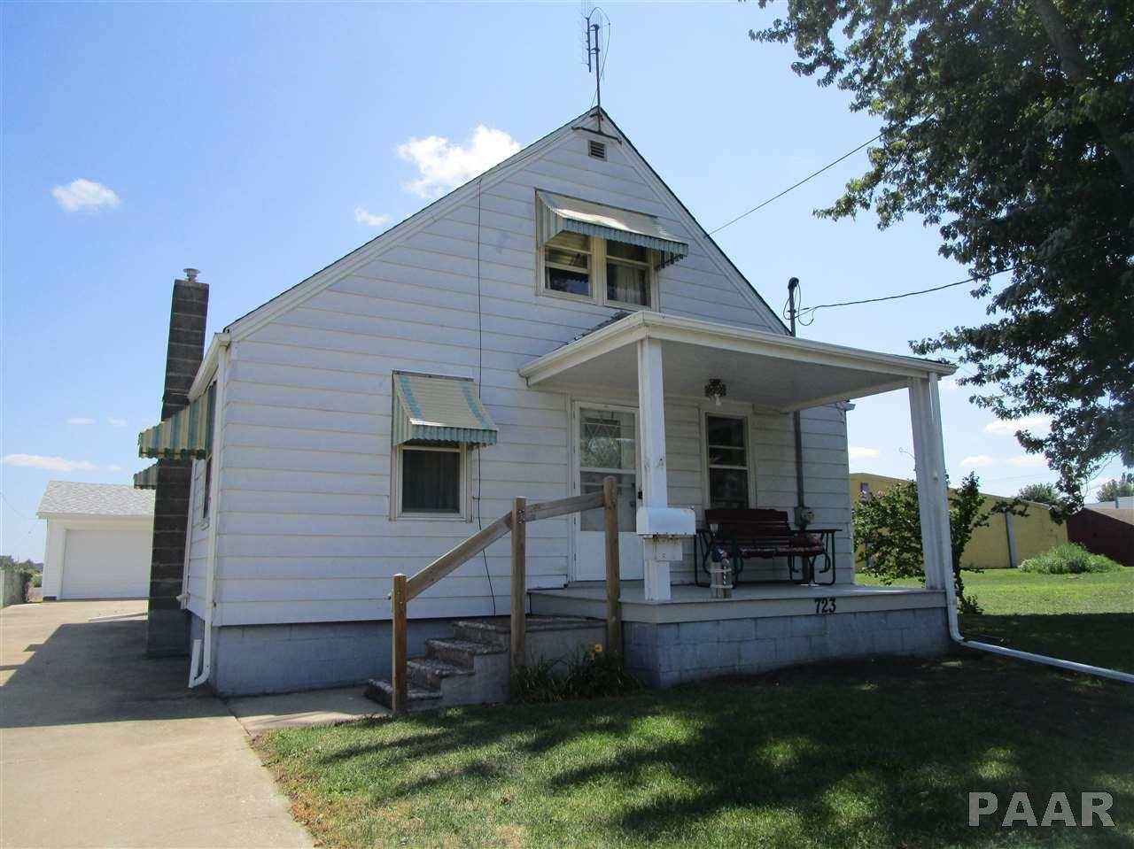 Property Photo: 723 S 6th IL 61520
