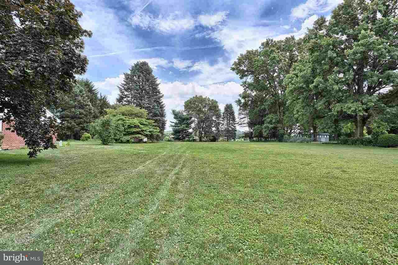 Property Photo:  9 Valley View Drive  PA 17050 