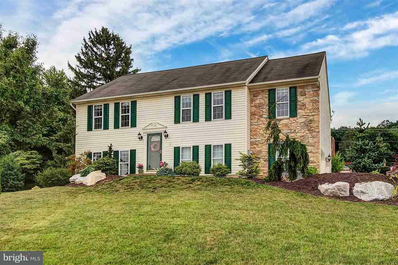 Property Photo:  16 Parkview Drive  PA 17360 