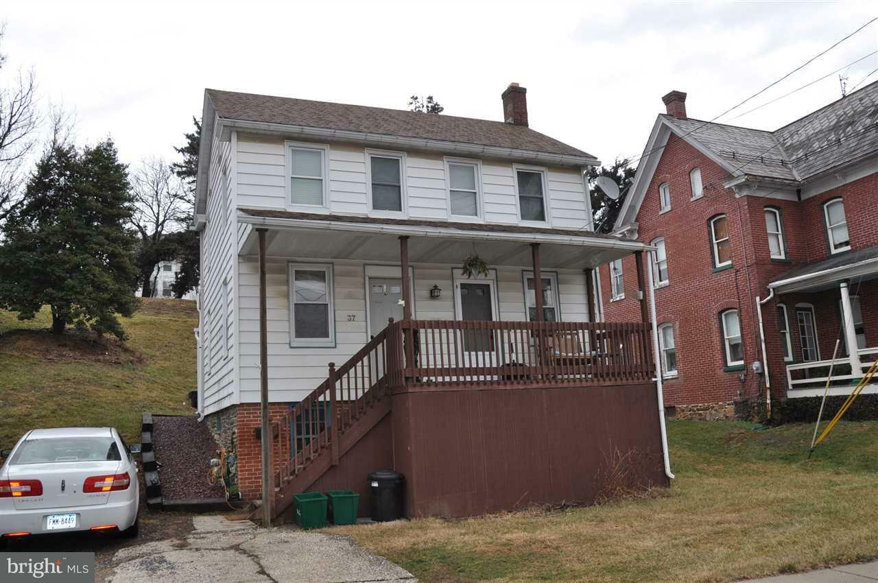 Property Photo: 37 W George Street PA 17313