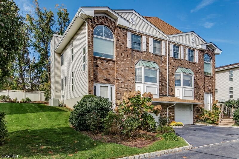 Property Photo: 91 Springfield Ave, 2C NJ 07901