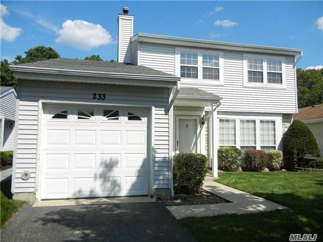 Property Photo:  233 E Fairfeild Drive  NY 11741 