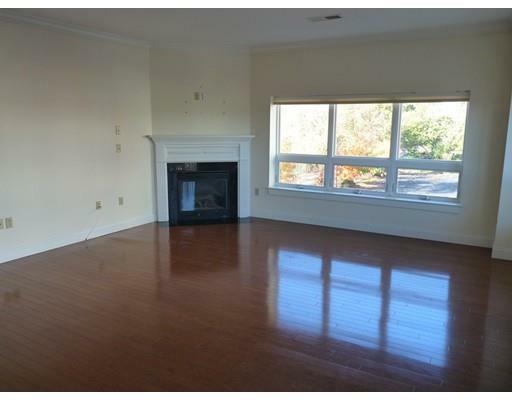 Property Photo: 527 Pawtucket Blvd 309 MA 01854