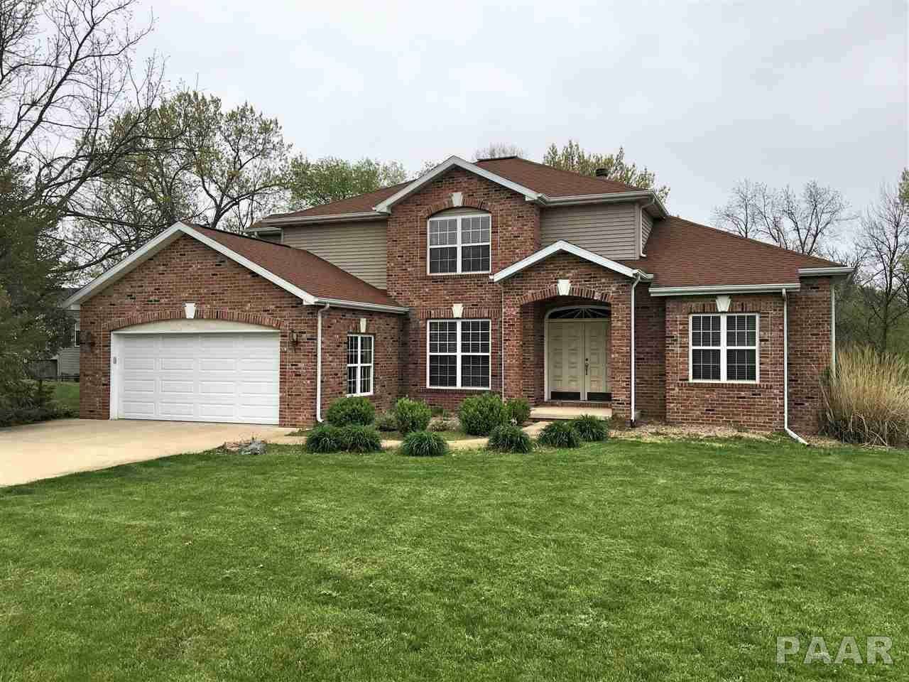 Property Photo:  610 Oak  IL 61742 