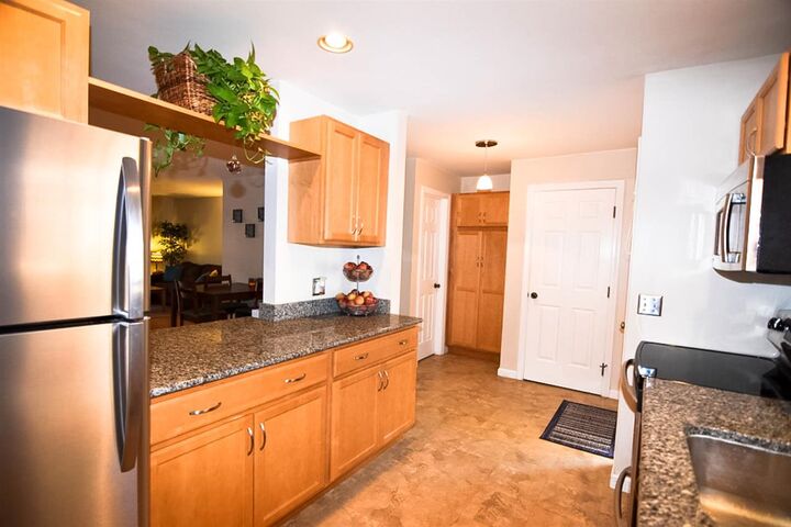 Property Photo: 1465 Hooksett Road 204 NH 03106