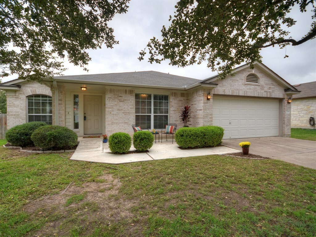 Property Photo:  1307 Ty Cobb Place  TX 78665 